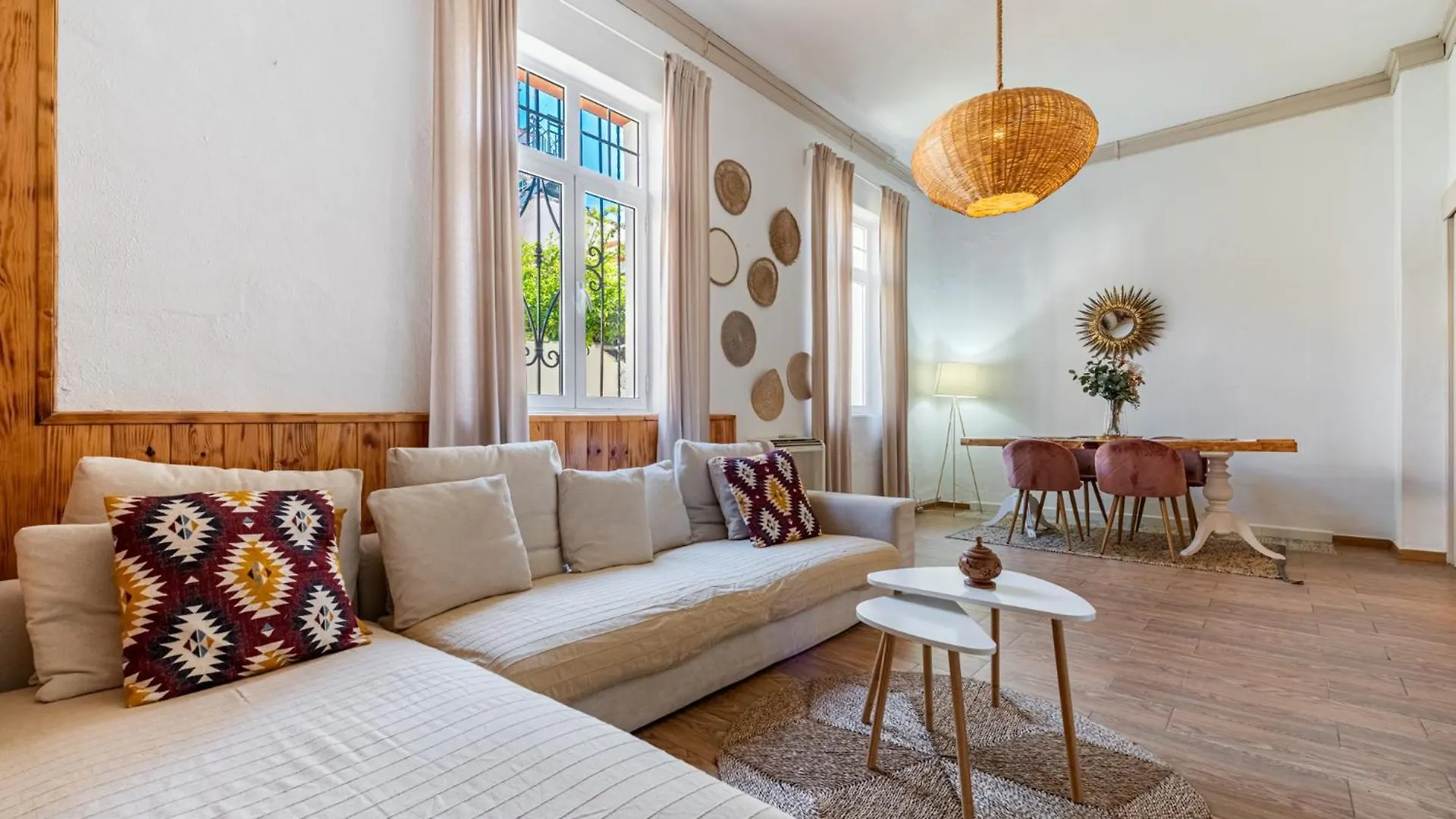 Beautiful Villa With Pool Malaga Spain