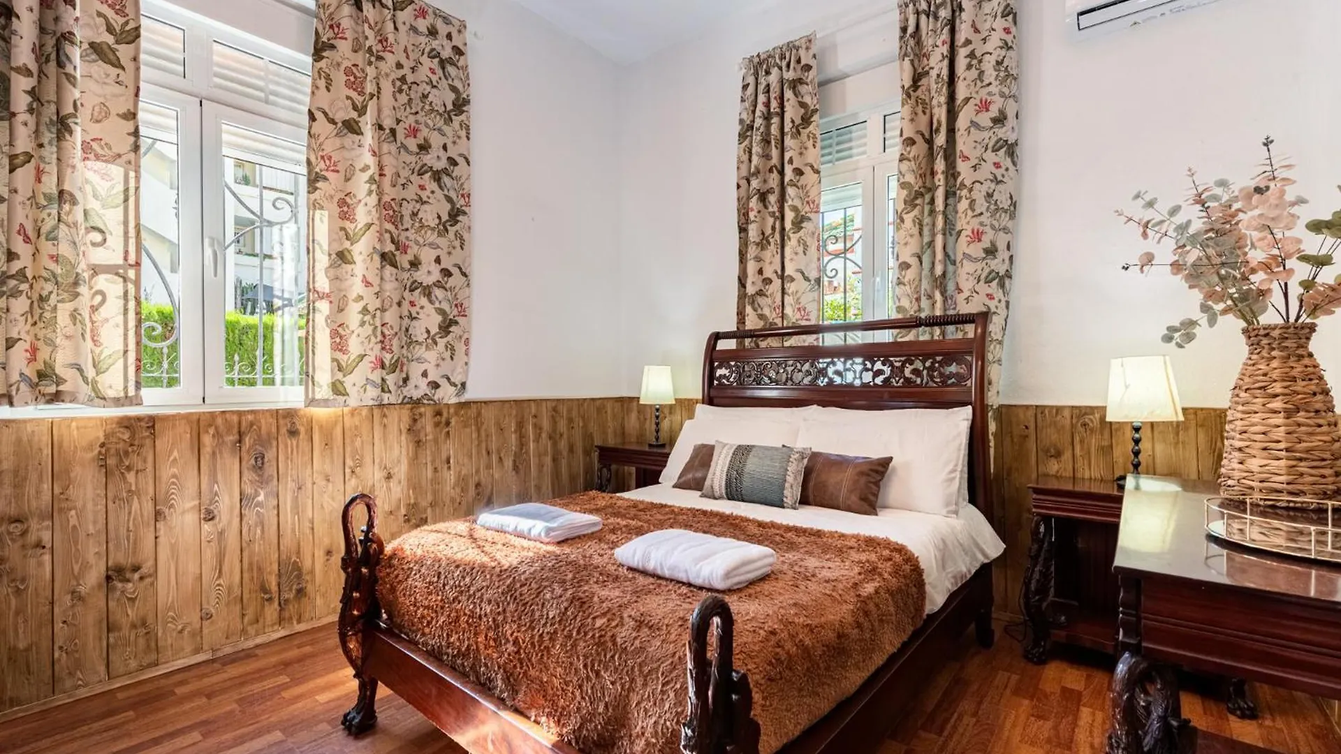 Chalet Beautiful Villa With Pool Malaga