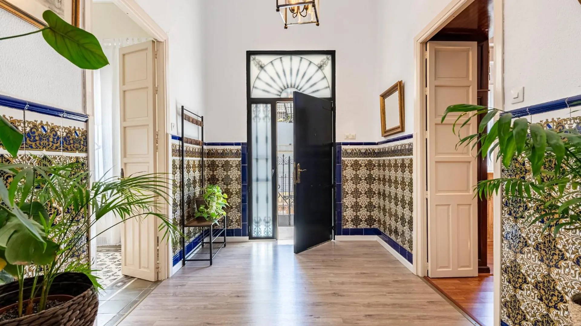 Chalet Beautiful Villa With Pool Malaga Spain