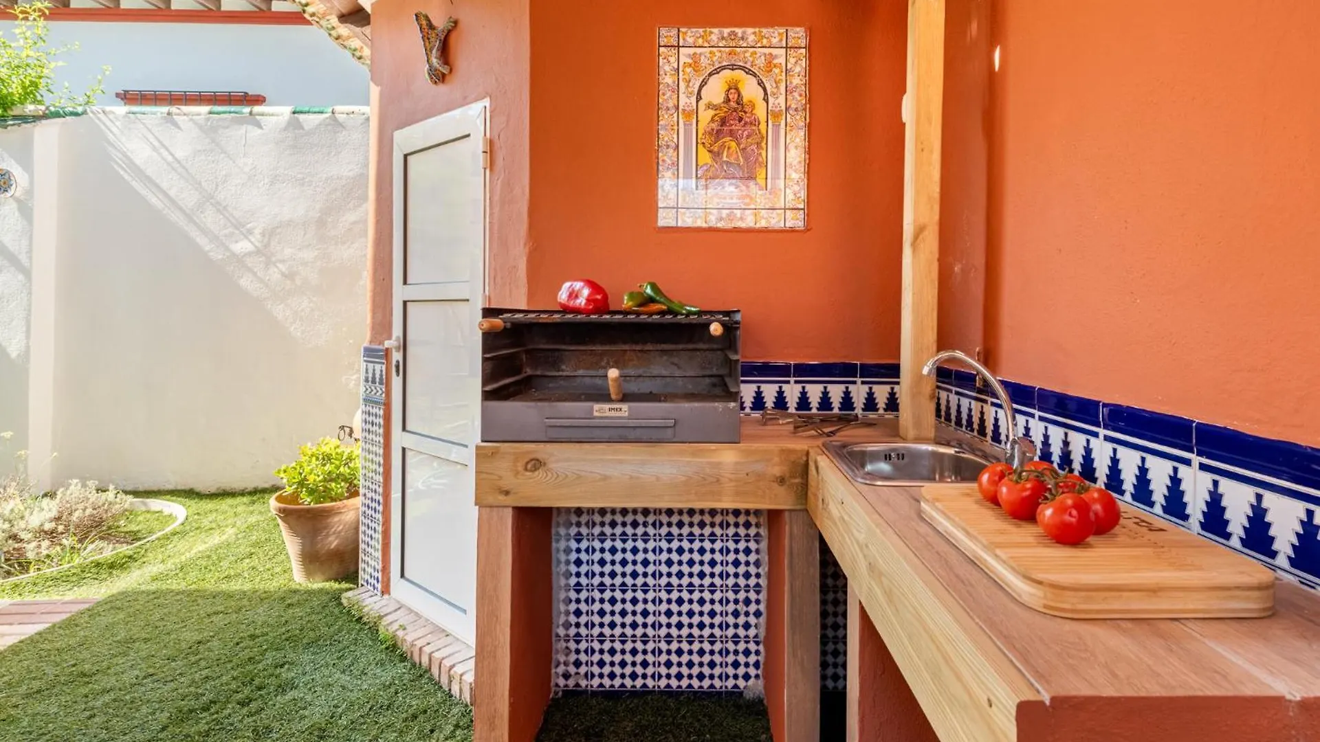Beautiful Villa With Pool Malaga